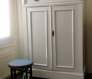 Kast in de verf