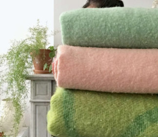 Vintage blankets in green and pink